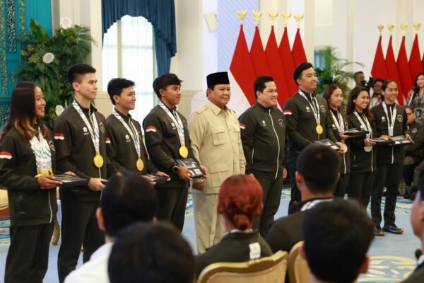 Prabowo Hitung Medali Martina Ayu, Apresiasi Prestasi Atlet SEA Games