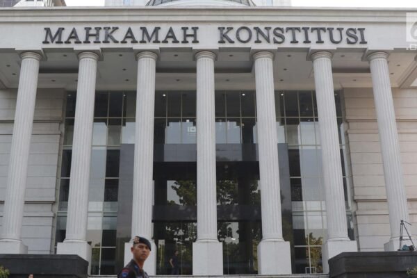 Gugatan ke MK Minta Larangan Keluarga Presiden Maju Pilpres